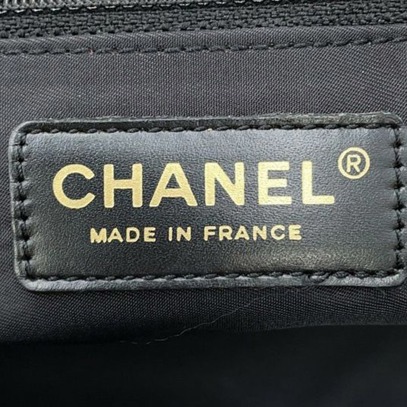Pre-Loved Chanel New Travel Line Nylon Tote - Picture 5 of 12